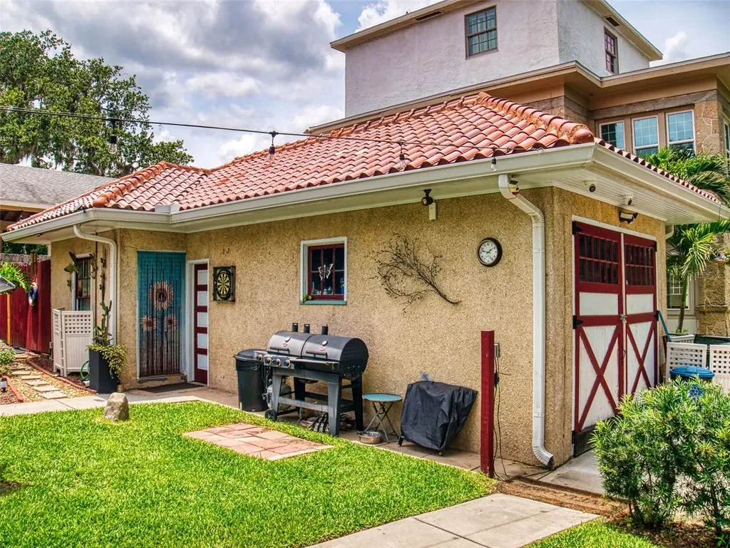 544 S Palmetto Avenue Daytona Beach FL 32114