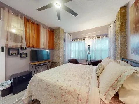 544 S Palmetto Avenue Daytona Beach FL 32114