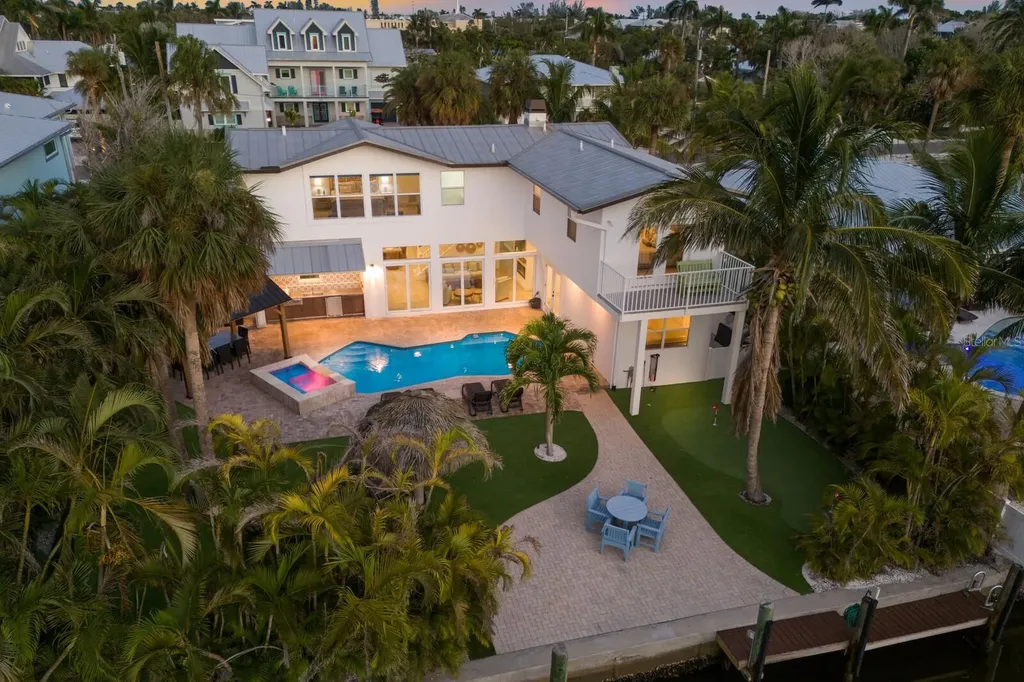 212 Oak Avenue Anna Maria FL 34216