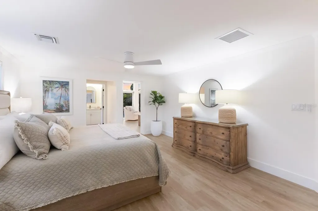 212 Oak Avenue Anna Maria FL 34216