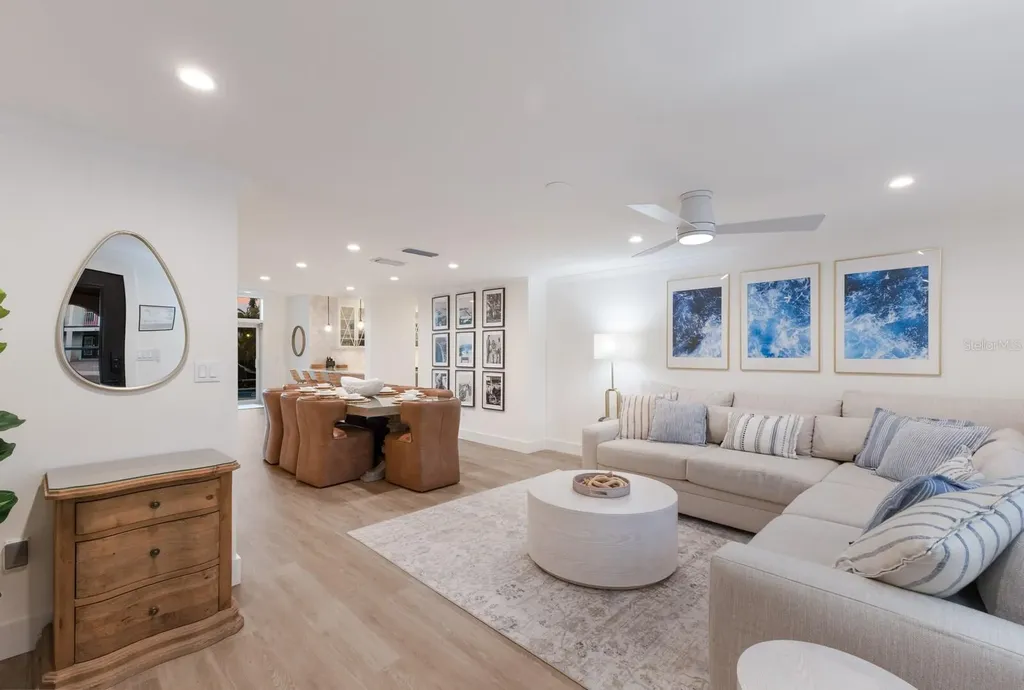 212 Oak Avenue Anna Maria FL 34216