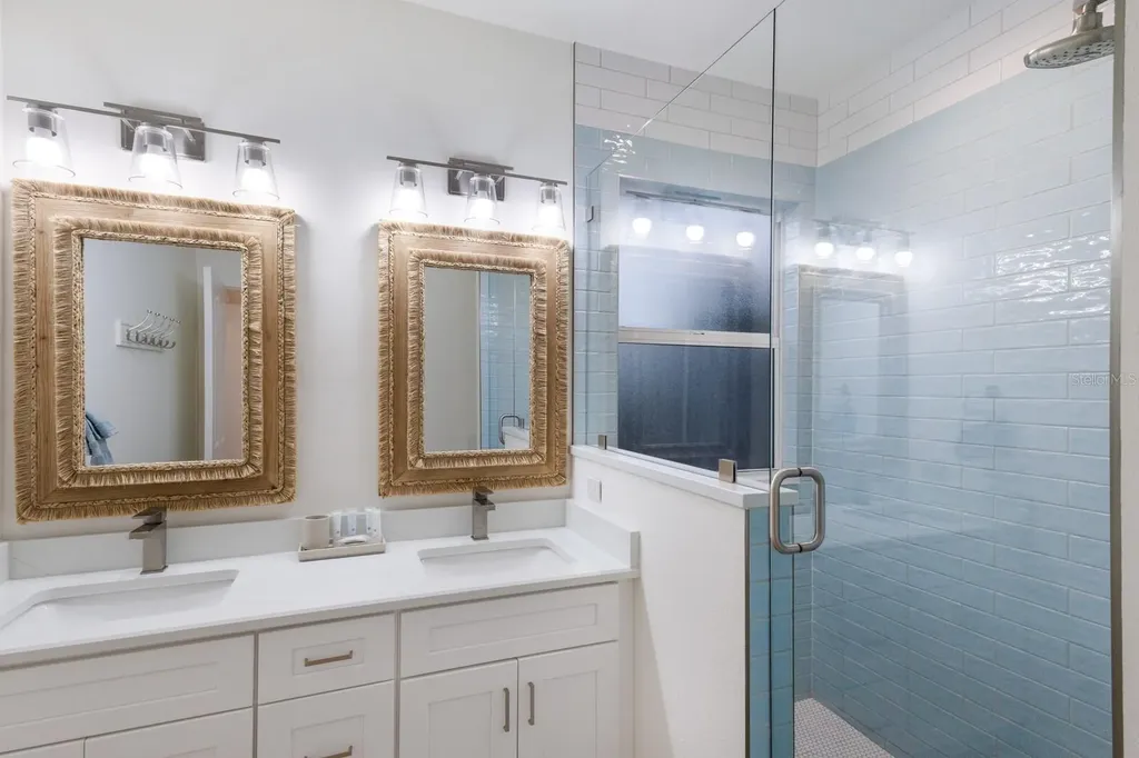 212 Oak Avenue Anna Maria FL 34216