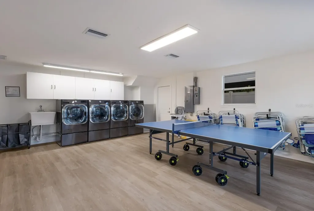 212 Oak Avenue Anna Maria FL 34216