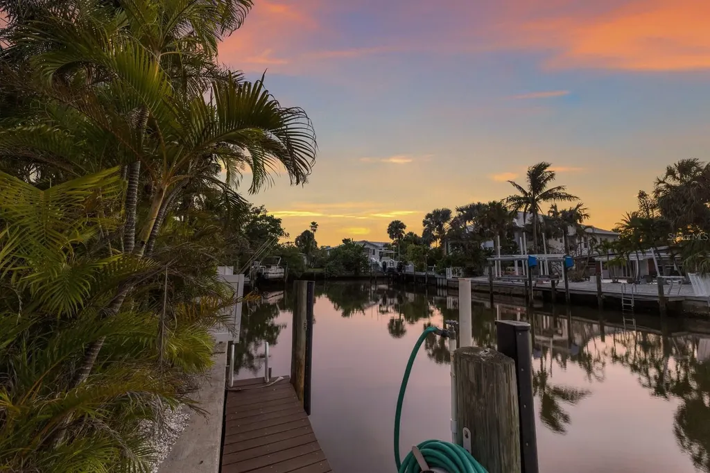 212 Oak Avenue Anna Maria FL 34216