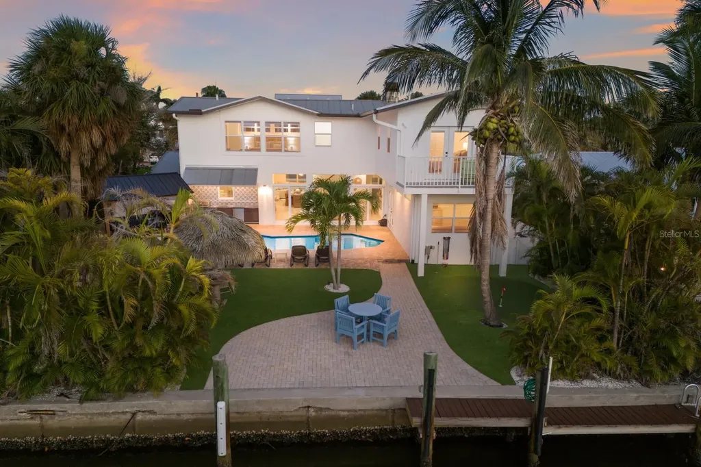 212 Oak Avenue Anna Maria FL 34216