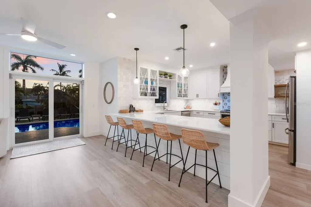 212 Oak Avenue Anna Maria FL 34216