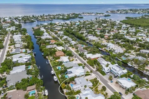 212 Oak Avenue Anna Maria FL 34216