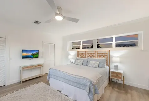 212 Oak Avenue Anna Maria FL 34216