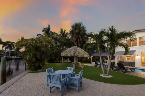 212 Oak Avenue Anna Maria FL 34216