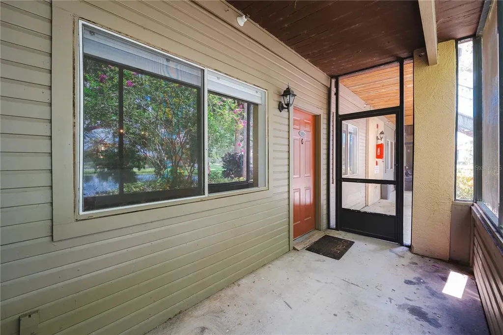 10263 Gandy Boulevard N St Petersburg FL 33702