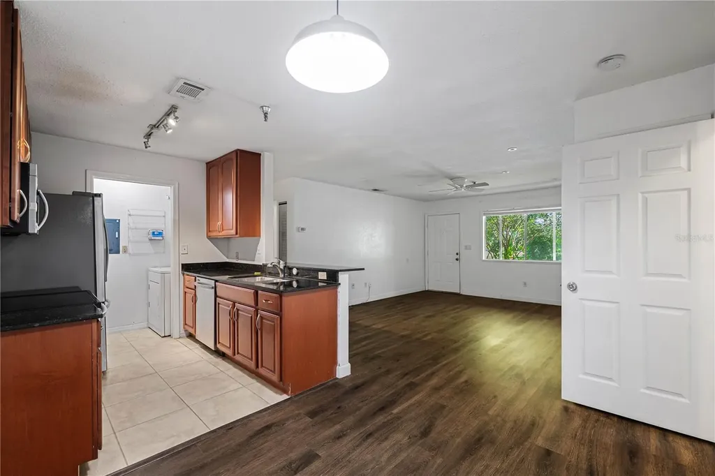10263 Gandy Boulevard N St Petersburg FL 33702