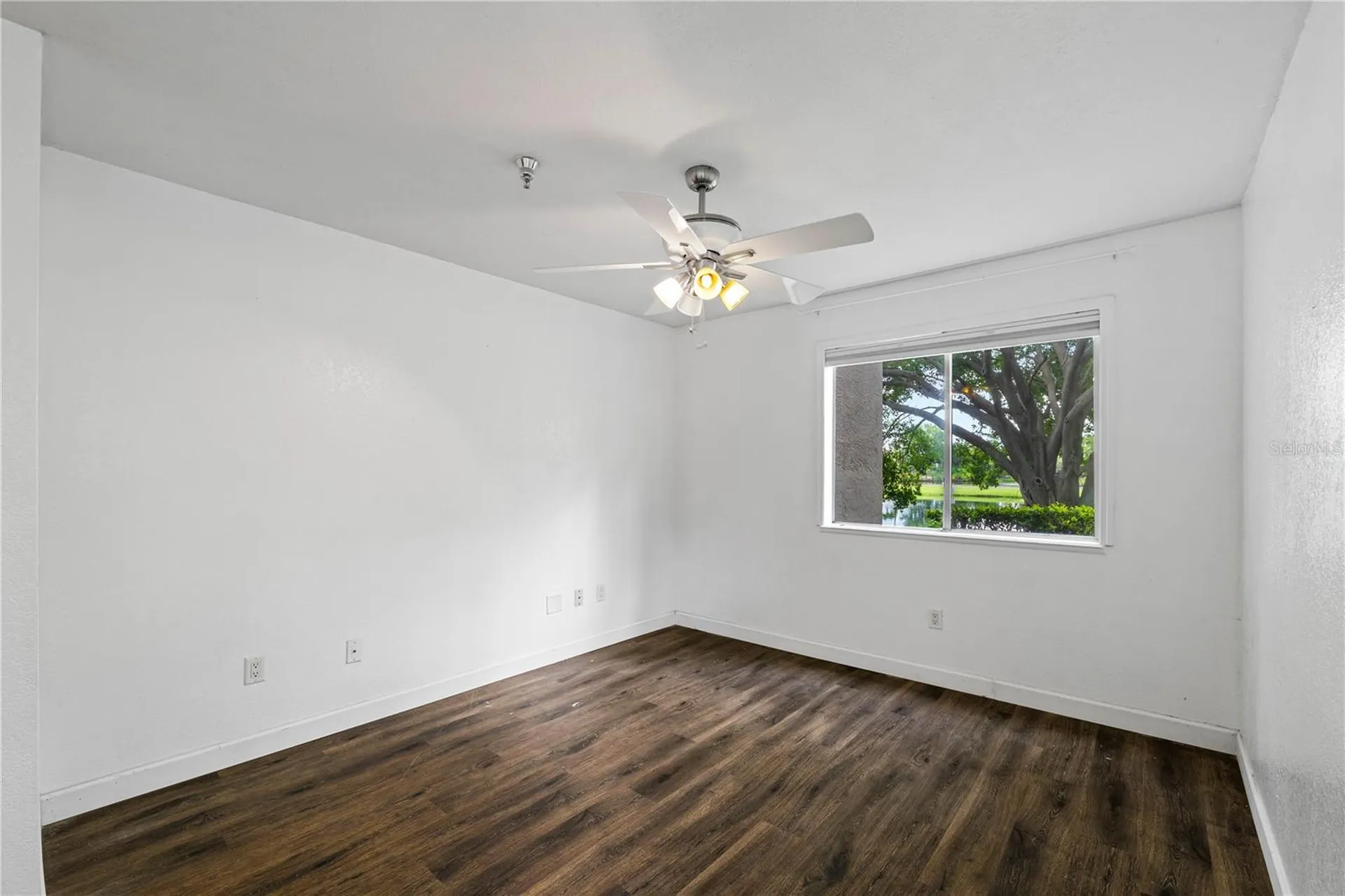 10263 Gandy Boulevard N St Petersburg FL 33702