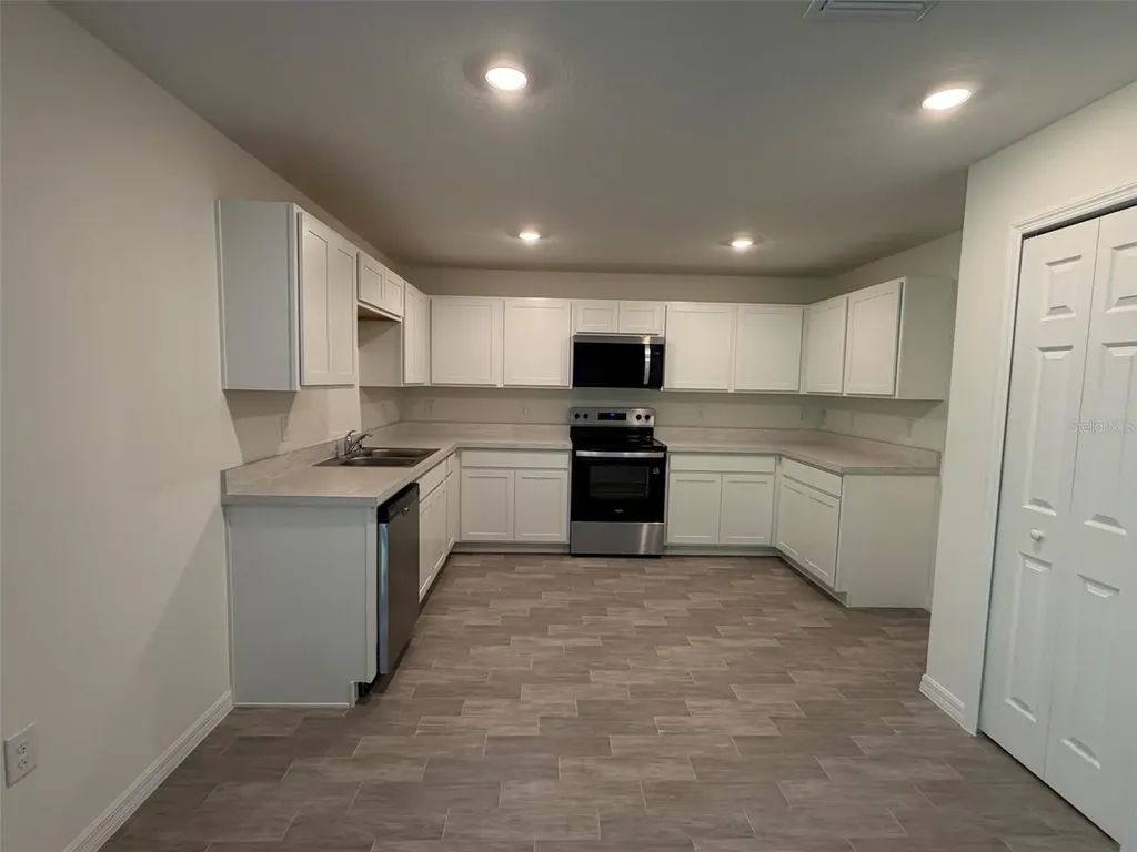 880 Hudson Valley Drive Poinciana FL 34759