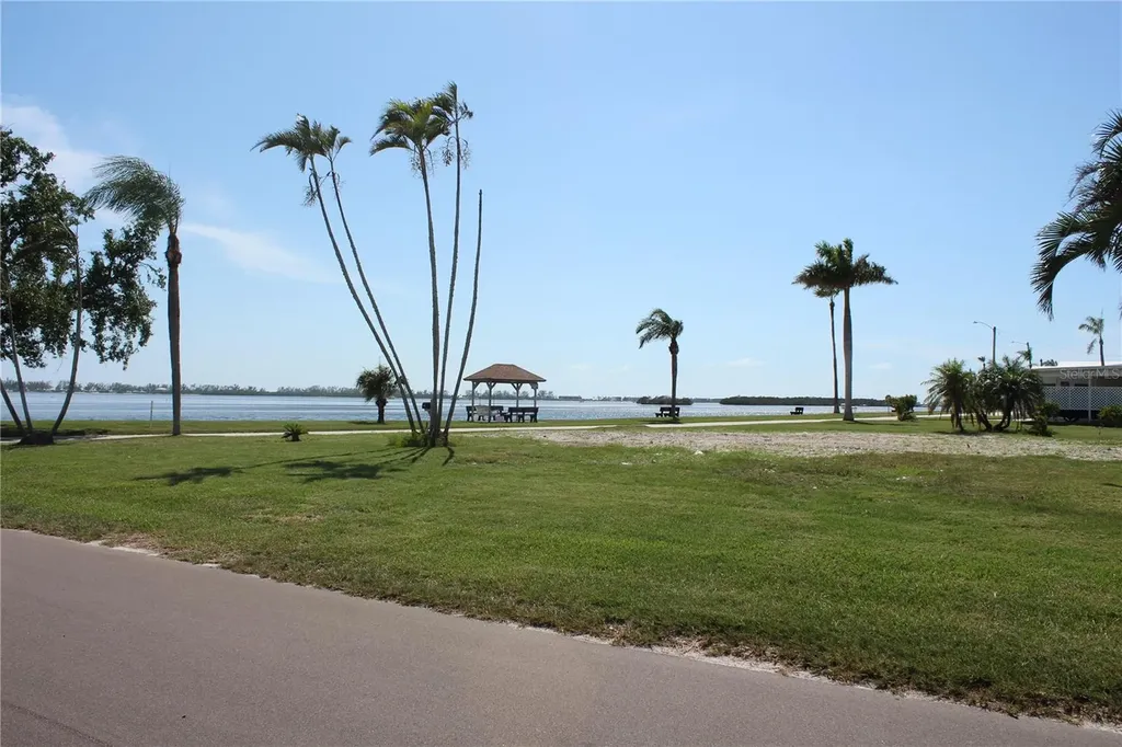 10315 Cortez Road W Bradenton FL 34210