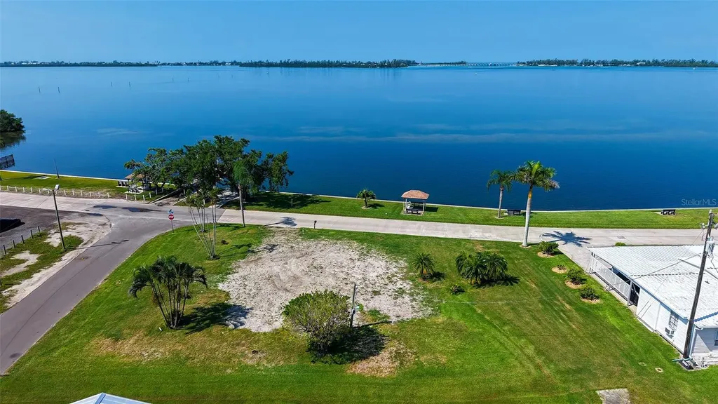 10315 Cortez Road W Bradenton FL 34210