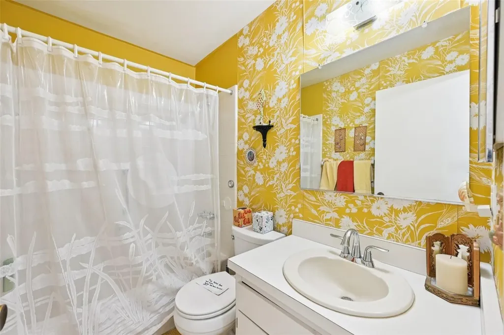 2208 Grenadier Drive Sun City Center FL 33573