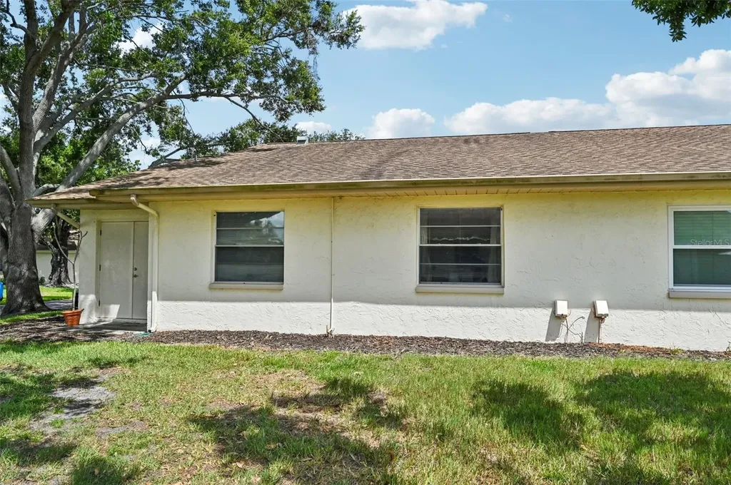 2208 Grenadier Drive Sun City Center FL 33573