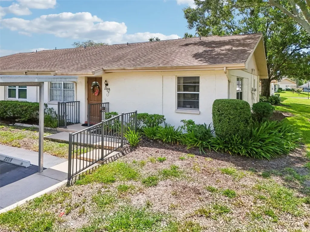 2208 Grenadier Drive Sun City Center FL 33573