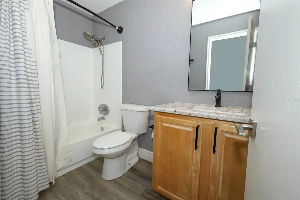 6070 Westgate Drive Orlando FL 32835