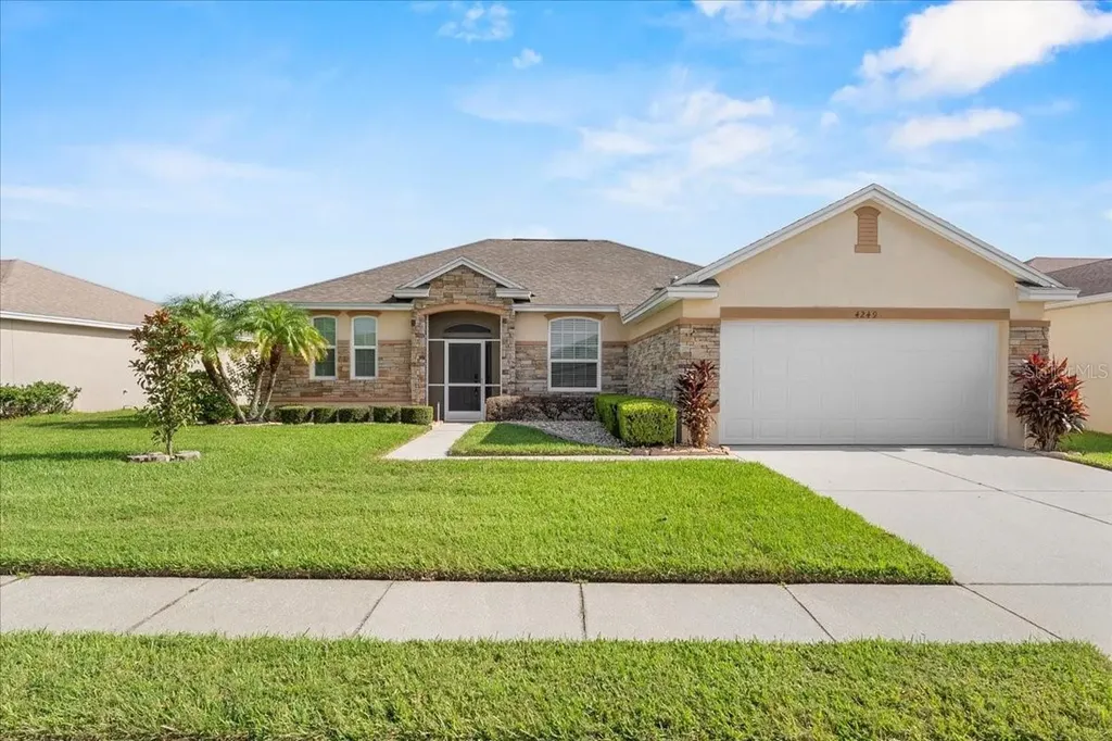 4249 Windchime Lane Lakeland FL 33811