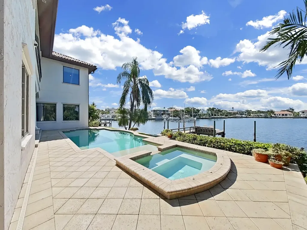 1097 Eden Isle Drive NE St Petersburg FL 33704