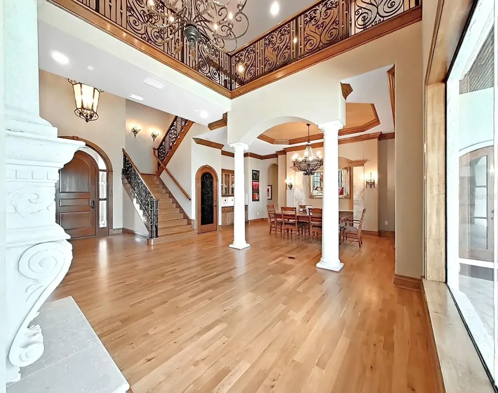 1097 Eden Isle Drive NE St Petersburg FL 33704