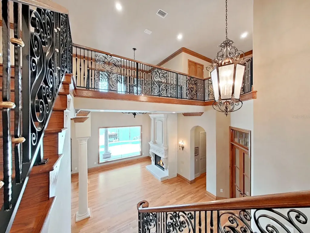 1097 Eden Isle Drive NE St Petersburg FL 33704