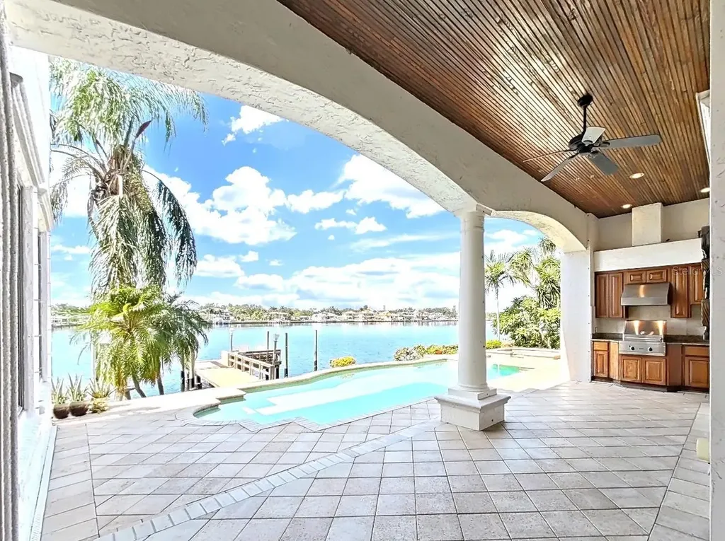 1097 Eden Isle Drive NE St Petersburg FL 33704