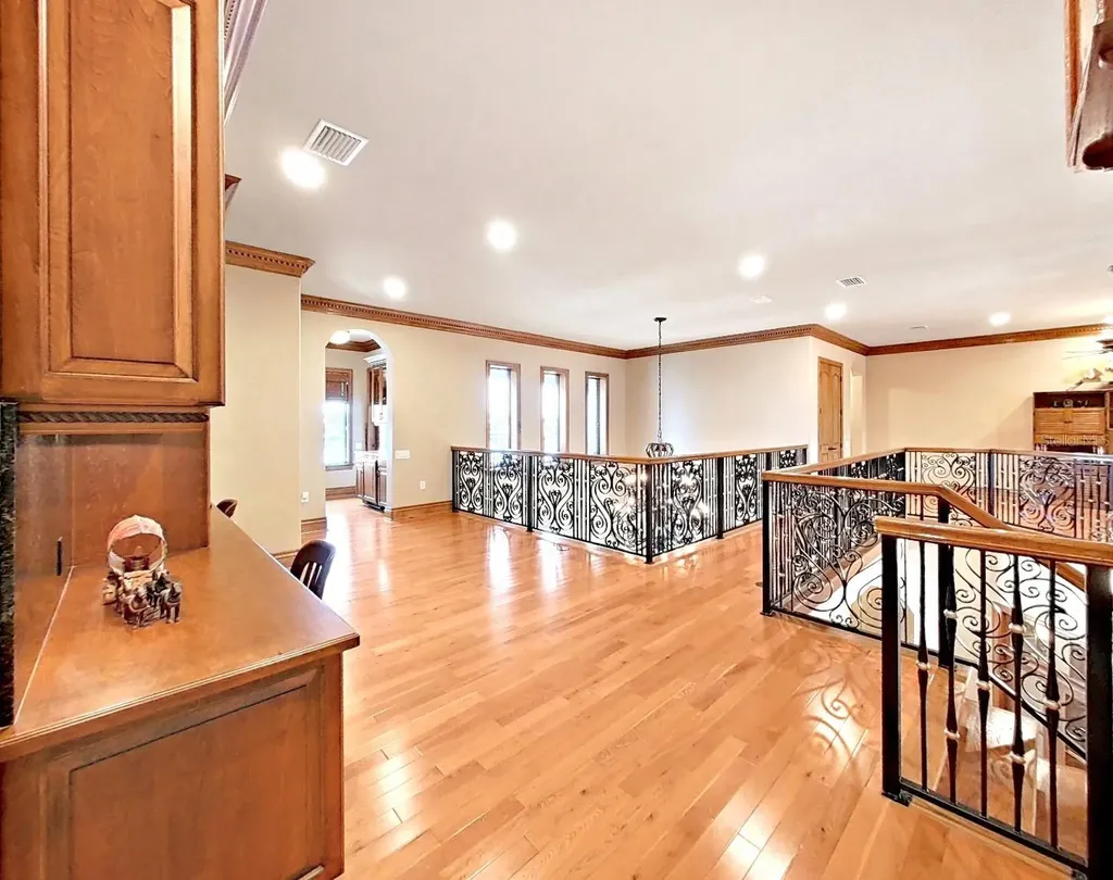 1097 Eden Isle Drive NE St Petersburg FL 33704