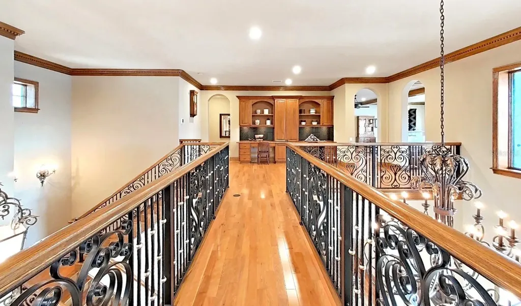 1097 Eden Isle Drive NE St Petersburg FL 33704