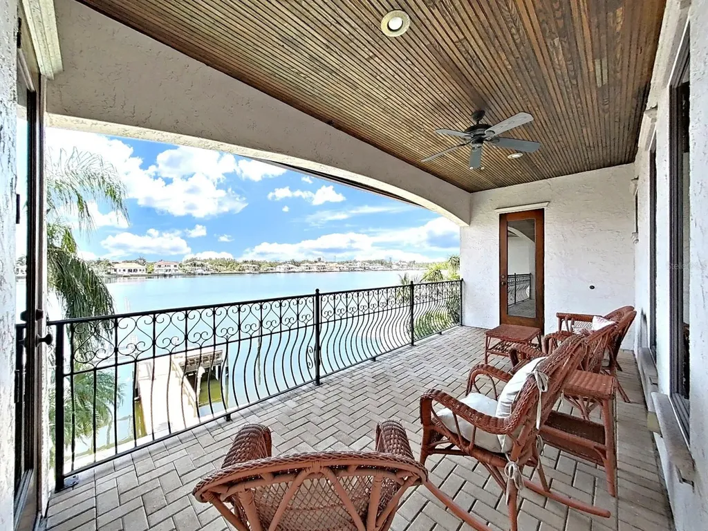 1097 Eden Isle Drive NE St Petersburg FL 33704