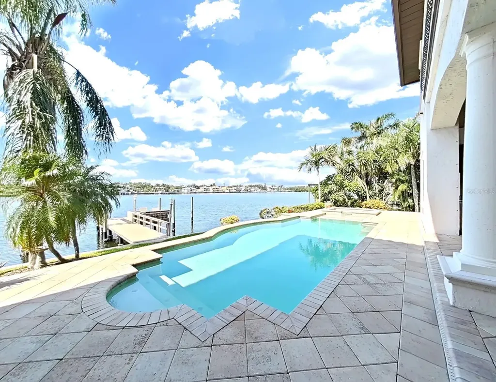 1097 Eden Isle Drive NE St Petersburg FL 33704