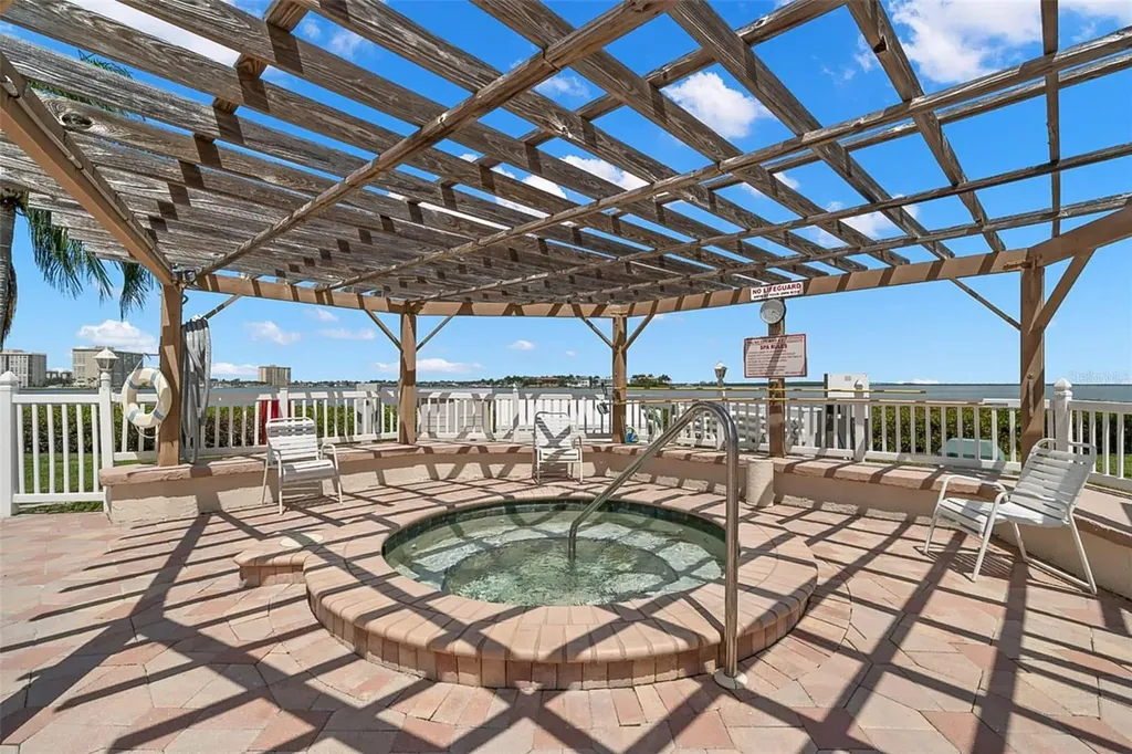 6219 Palma Del Mar Boulevard S St Petersburg FL 33715