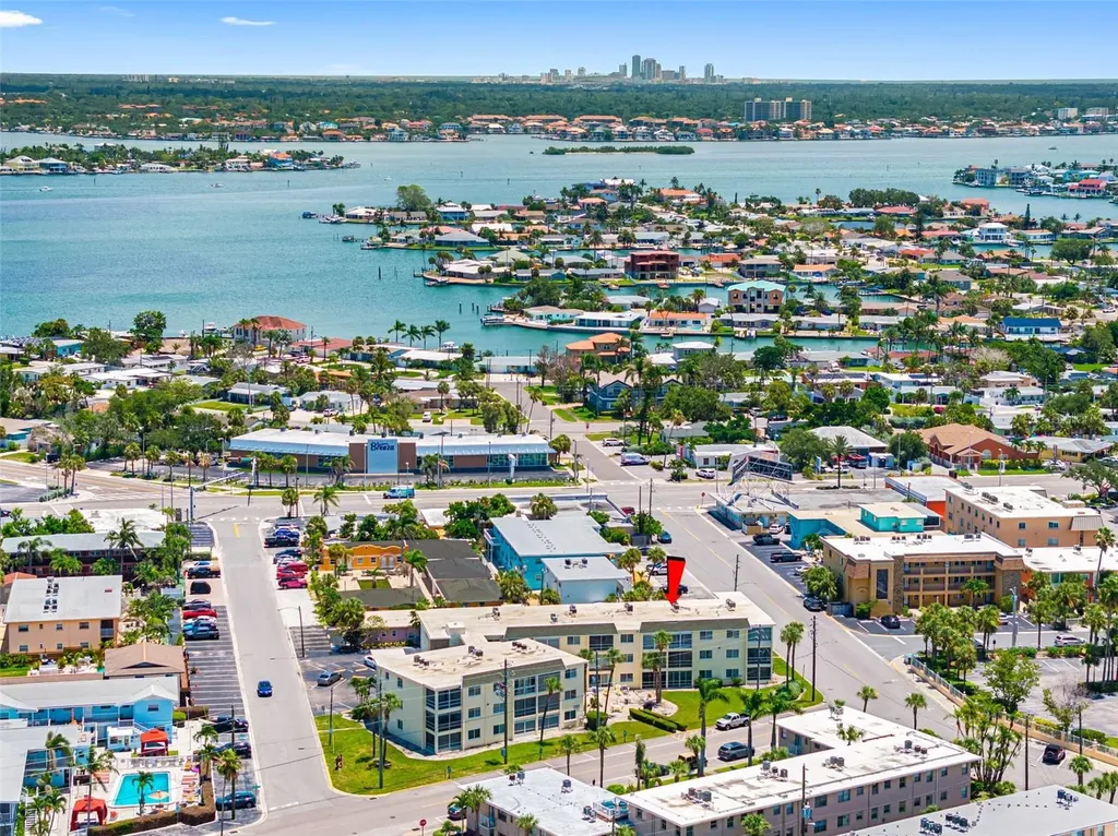 6767 Sunset Way St Pete Beach FL 33706