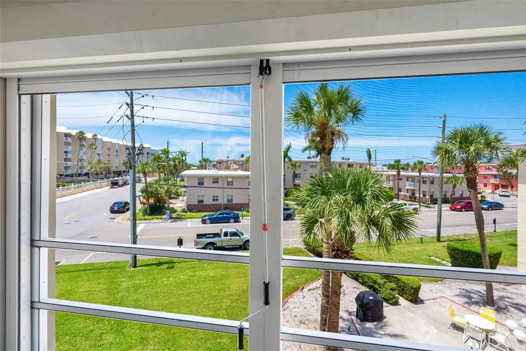 6767 Sunset Way St Pete Beach FL 33706