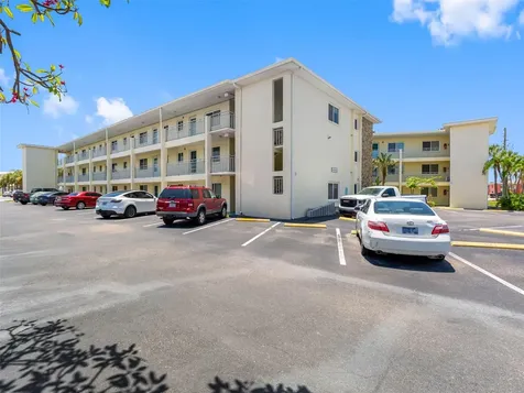 6767 Sunset Way St Pete Beach FL 33706