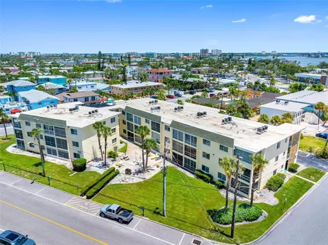 6767 Sunset Way St Pete Beach FL 33706