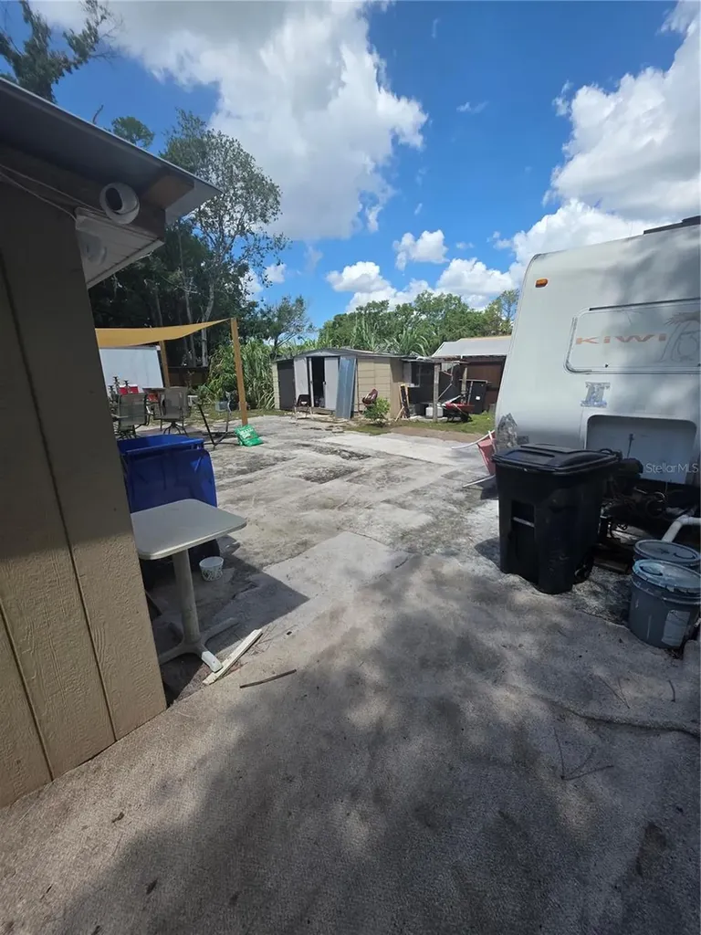 3612 Tamarix Drive Tampa FL 33619