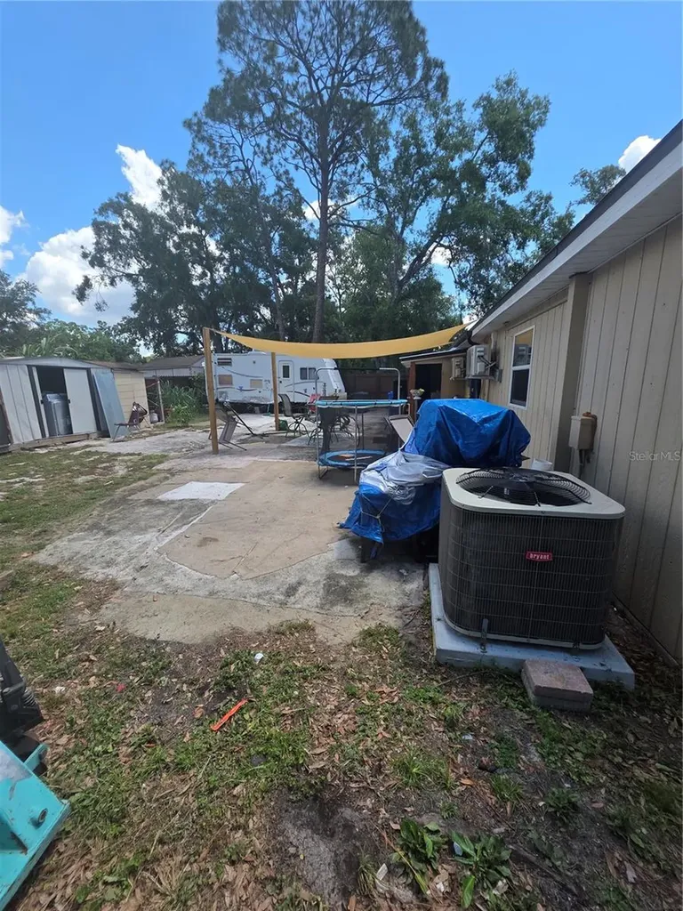 3612 Tamarix Drive Tampa FL 33619
