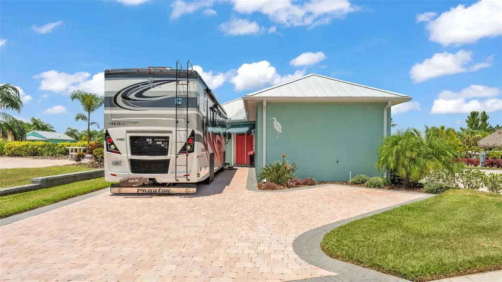 2829 Snowy Egret Drive Polk City FL 33868