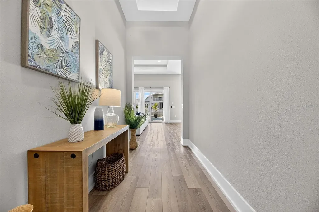 614 Pinckney Drive Apollo Beach FL 33572