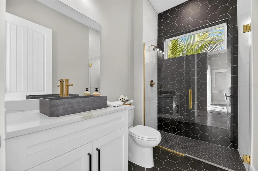 614 Pinckney Drive Apollo Beach FL 33572