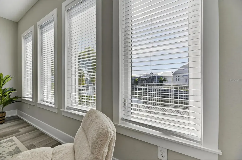 614 Pinckney Drive Apollo Beach FL 33572