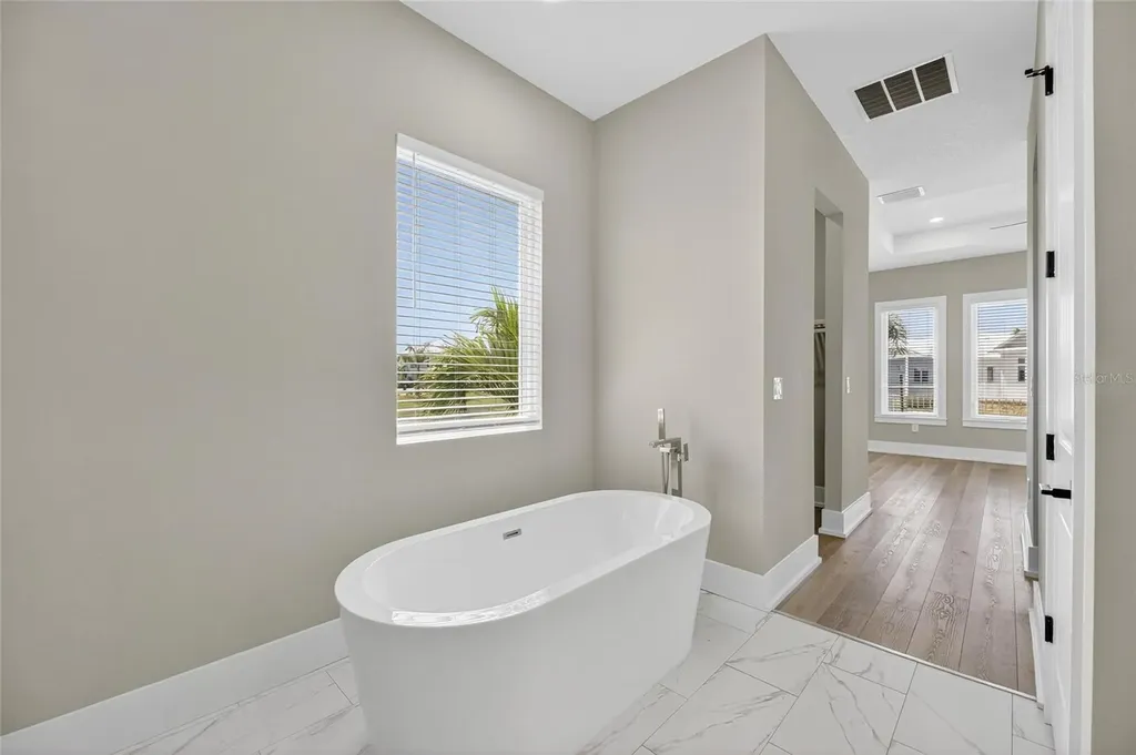 614 Pinckney Drive Apollo Beach FL 33572
