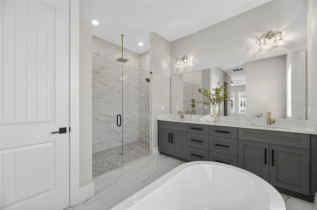 614 Pinckney Drive Apollo Beach FL 33572