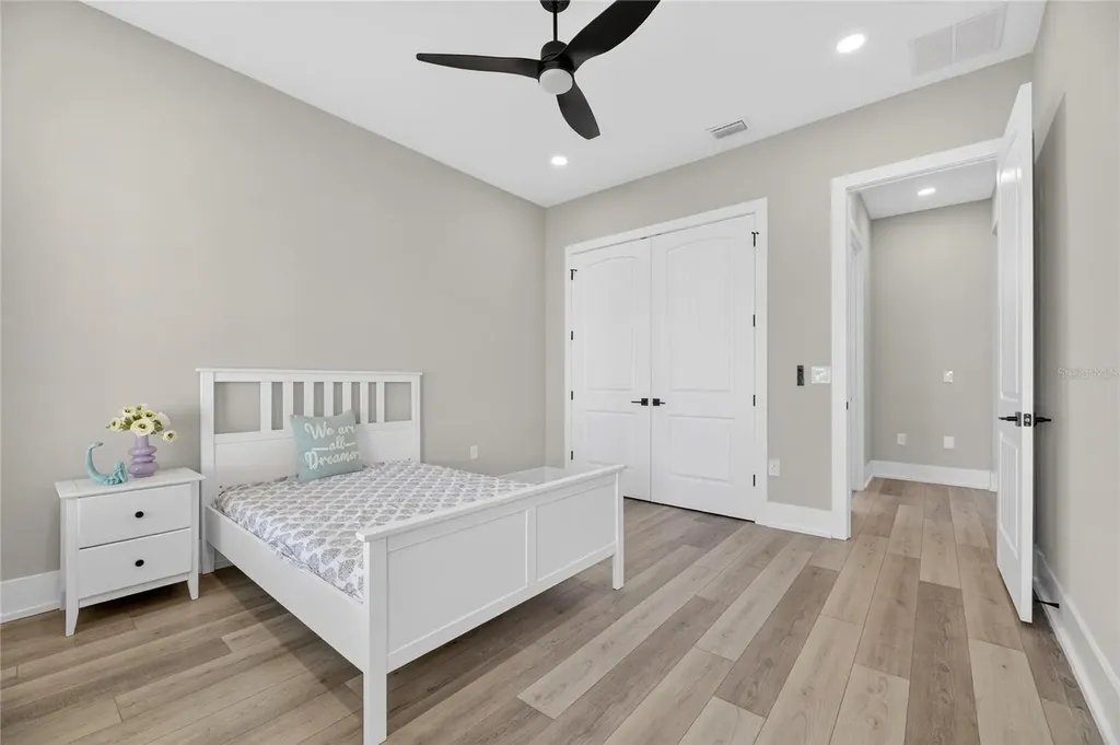 614 Pinckney Drive Apollo Beach FL 33572