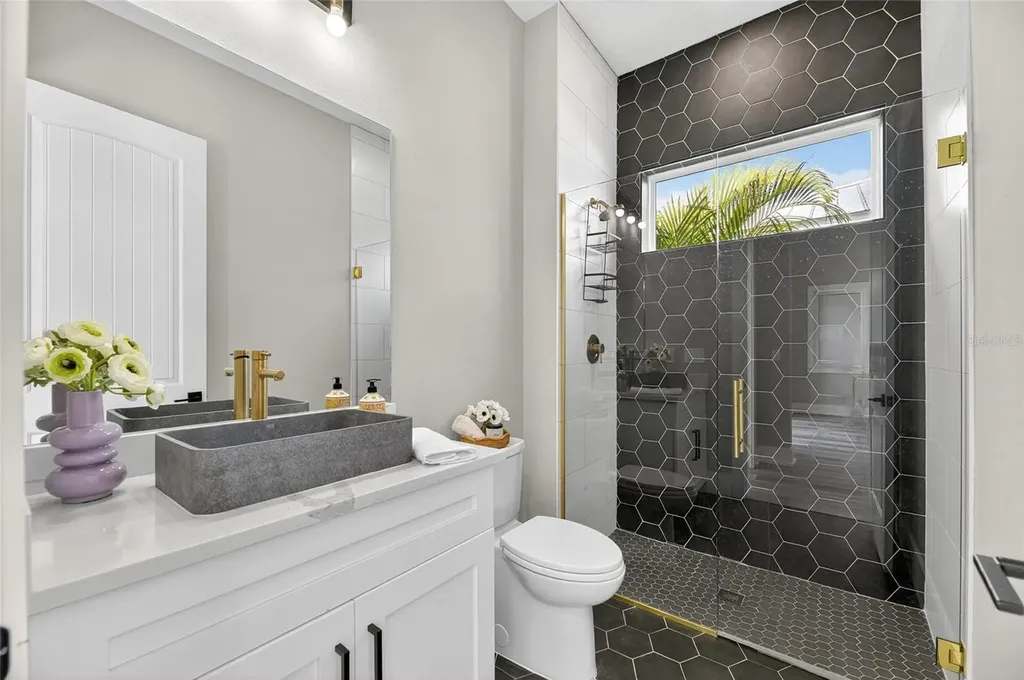 614 Pinckney Drive Apollo Beach FL 33572