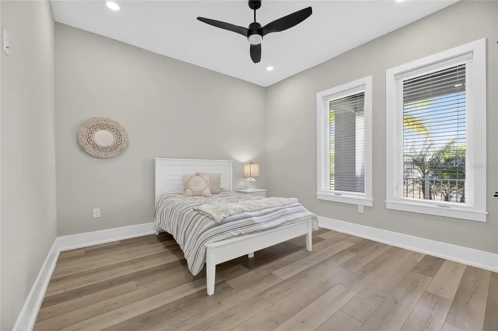 614 Pinckney Drive Apollo Beach FL 33572