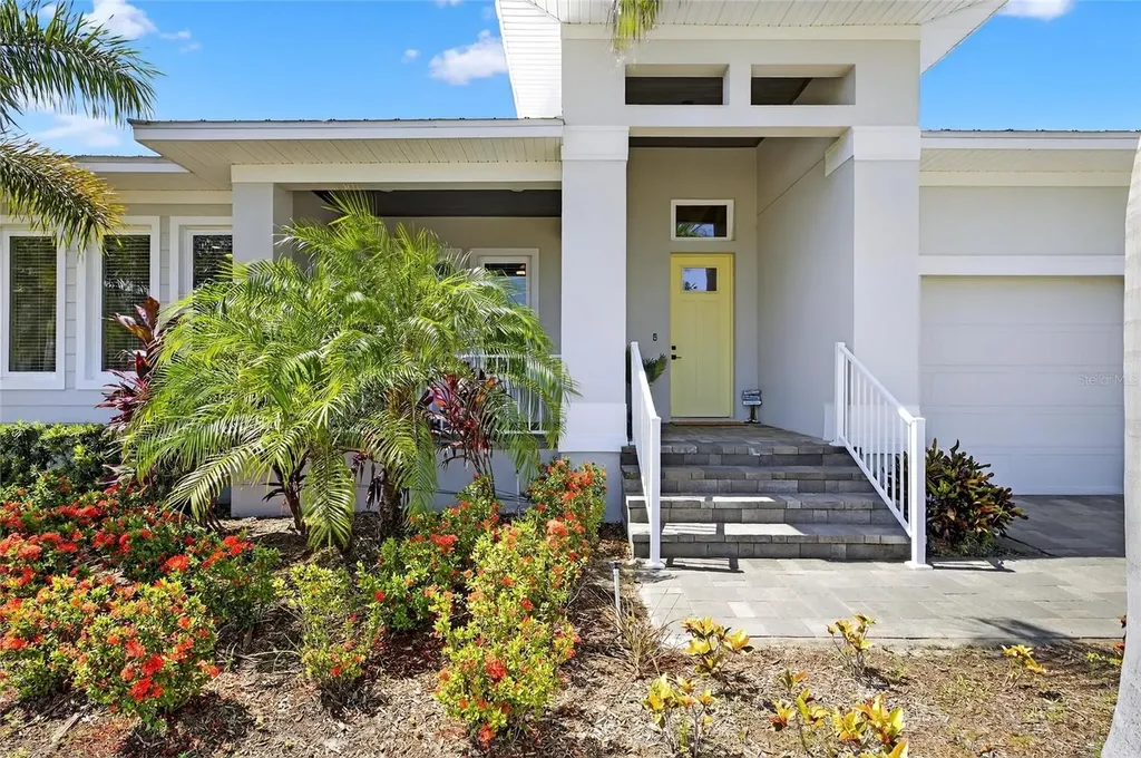 614 Pinckney Drive Apollo Beach FL 33572