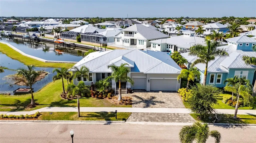 614 Pinckney Drive Apollo Beach FL 33572